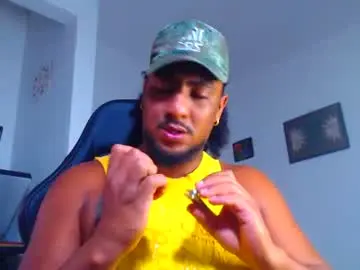 Chaturbate Free Porn Cam of yosoy_enzo2020