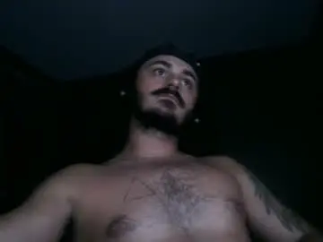 Chaturbate Live Sex Cam of huddywulo1