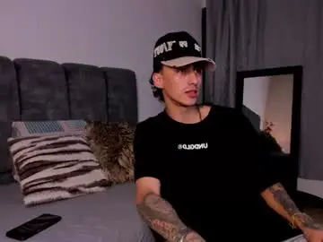 Chaturbate Free Porn Cam of damian_acosta_