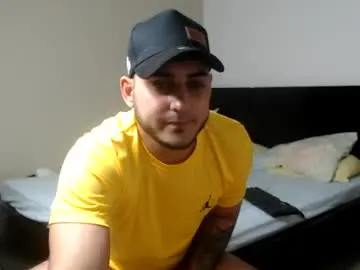 Chaturbate Adult Webcams of alessandrobooy