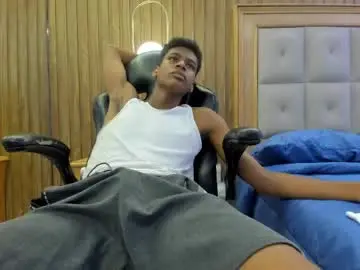 Chaturbate Live Sex Cam of khris__evans