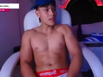 Chaturbate Sex Chat of dilanmiller_