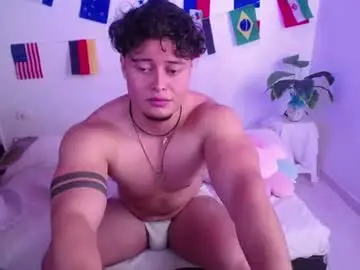 Chaturbate Sex Cam of fucking_bear_