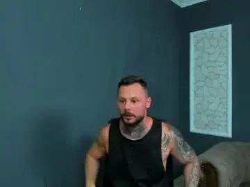 Chaturbate Free Live Porn of brianhunts