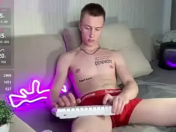 Chaturbate Live Sex of travis_gracile