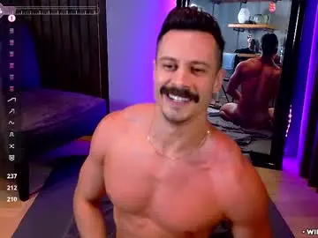 Chaturbate Best live sex cam show of willyumx