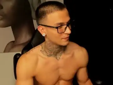 Chaturbate Live Sex of ethan_devis7