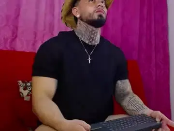 Chaturbate Live Porn of tommyblessd1