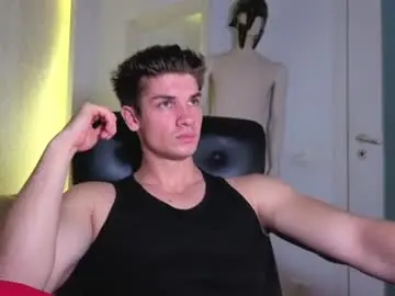 Chaturbate Sex Cam of maxkaiden