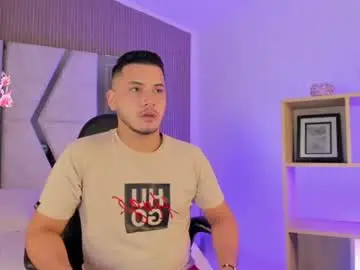 Chaturbate Live Porn of axel_grey_