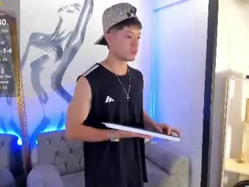 Chaturbate Free Live Porn of marcuscollins1_