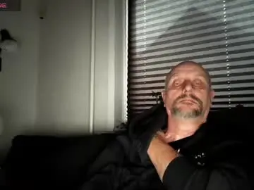 Chaturbate Sex Chat of hardmrlazy