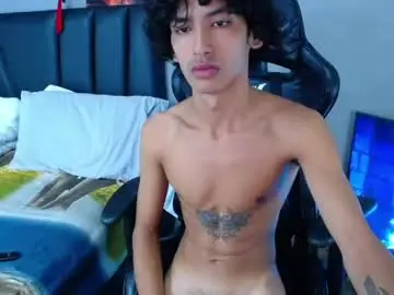 Chaturbate Watch Live Sex Cams of tayronx33