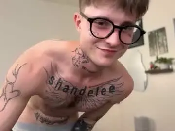 Chaturbate Adult Video Chat of prettyboyszn
