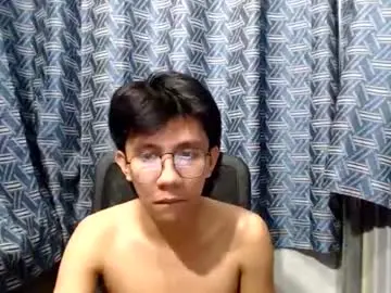 Chaturbate Nude Webcam of petiteasian_boy