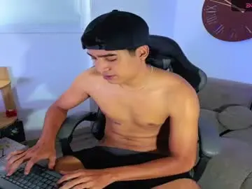 Chaturbate Live Sex Cam of ken_blaker