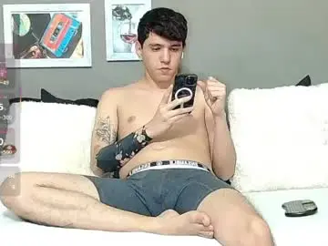 Chaturbate Live Sex of matteo12_