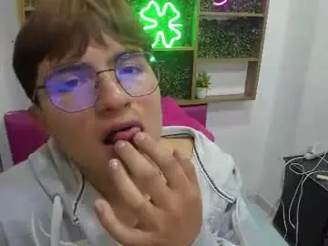 Chaturbate Live Sex of luke_evans18