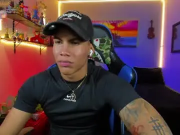 Chaturbate Best live sex cam show of damian_latinxxx