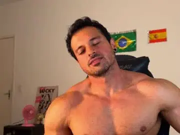 Chaturbate Live Sex Cam of lucasfit24