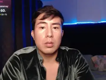 Chaturbate Free Porn Cam of andrewmhilton_