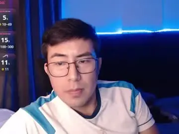 Chaturbate Watch Live Sex Cams of andrewmhilton_