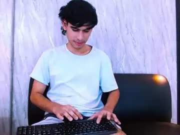 Chaturbate Adult Webcams of kevinbrooks_