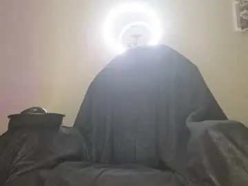 Chaturbate Live Porn of curiousbisex22