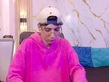 Chaturbate Live Porn of nikolay_gregori