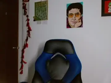 Chaturbate Best live sex cam show of alejo_hot23