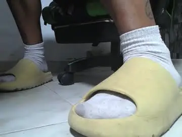 Chaturbate Adult Webcam of srfindomfeet_