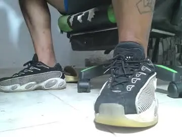 Chaturbate Adult Video Chat of srfindomfeet_