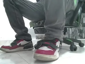 Chaturbate Free Live Porn of srfindomfeet_