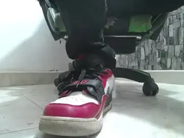 Chaturbate Best Webcam of srfindomfeet_