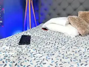 Chaturbate Best live sex cam show of camilo_santoss