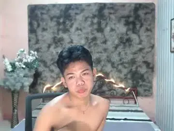 Chaturbate Live Sex Cam of urdreamboy_doms