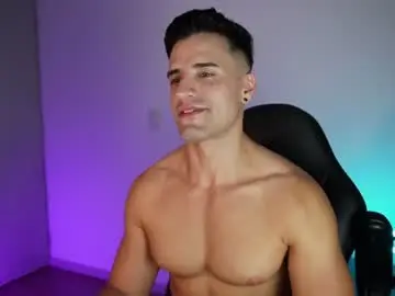 Chaturbate Free Live Porn of krops_