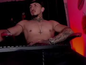 Chaturbate Live Sex Cam of thebeastmaster_