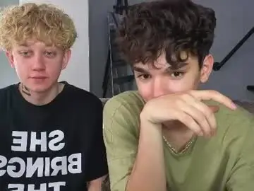 Chaturbate Sex Cam of em_chipsi