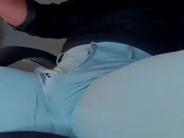 Chaturbate Live Sex Cam of bulgeart