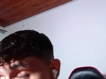 Chaturbate Adult Video Chat of rowanboy23