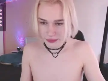 Chaturbate Nude Webcam of rainbow__salt