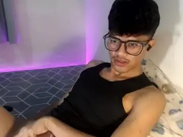 Chaturbate Adult Webcams of naughtyjosh_