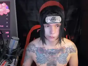 Chaturbate Live Sex Cam of adam_rocket