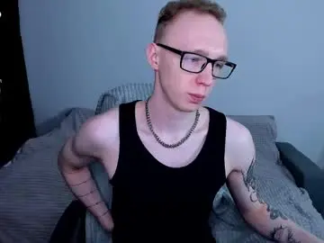 Chaturbate Live Sex Cam of alex_silent