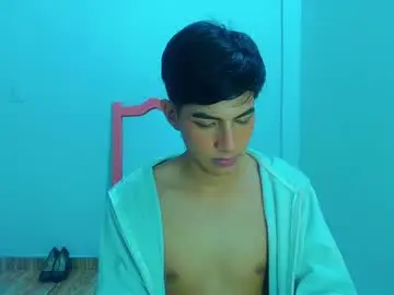 Chaturbate Free Porn Cam of phuwin_bj