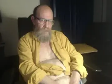 Chaturbate Live Sex Cam of uncle_hottiecb