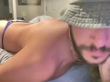 Chaturbate Free Live Porn of sexythongguy1
