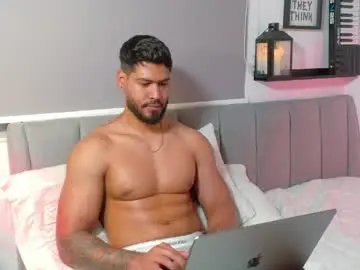 Chaturbate Live Sex Cam of tomasferrer