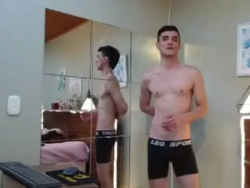 Chaturbate Adult Video Chat of felipefriendly